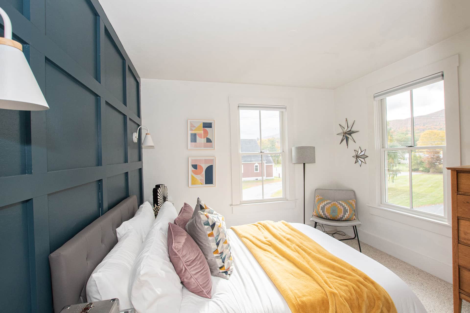 Twin bedroom