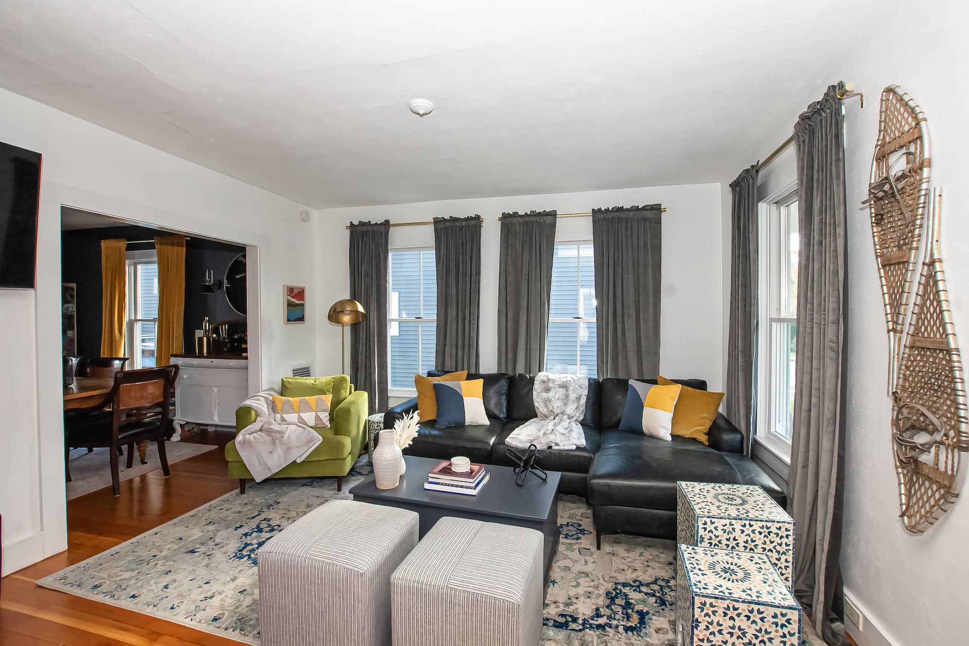 The sitting room with its pull-out sofa